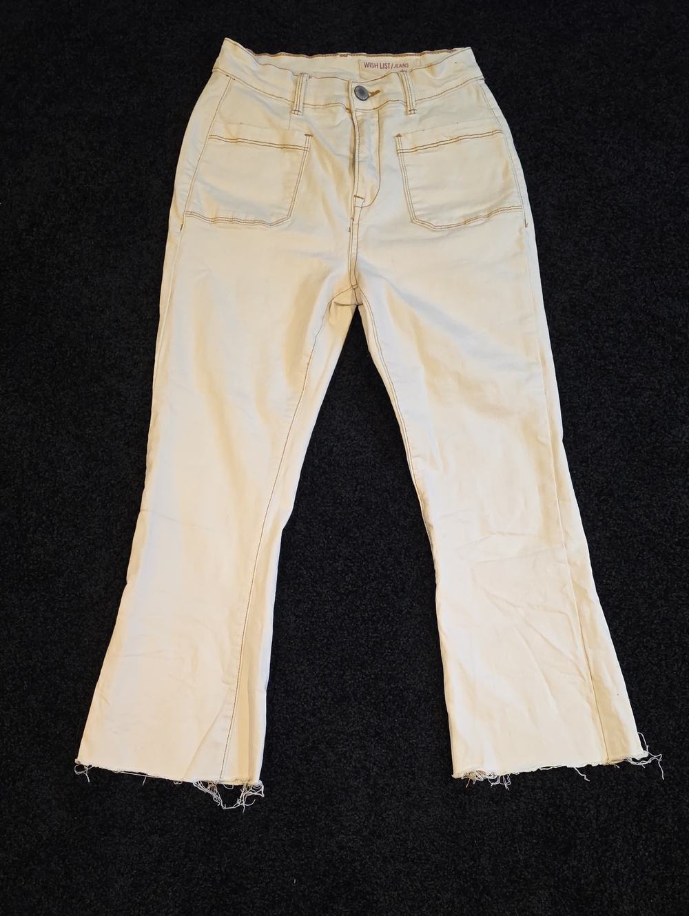 Wishlist Cream Straight-Leg Capri Jeans with Raw Hem